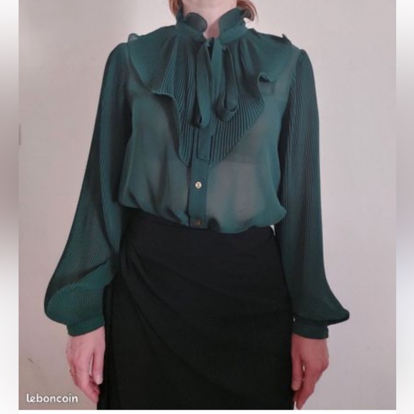 Zara Elegant Green Blouse - Picture 1 of 5
